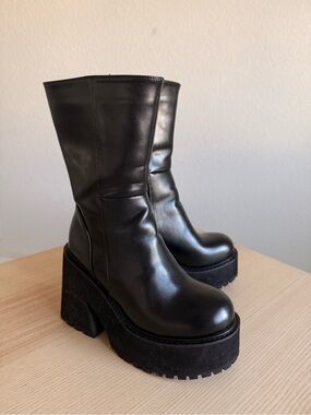 Black Chunky Platform Mid-Calf Boots | Lug Sole Minimalist Combat Boots | Size 7